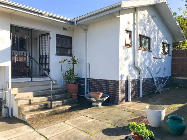 To Let 3 Bedroom Property for Rent in Avondale Western Cape